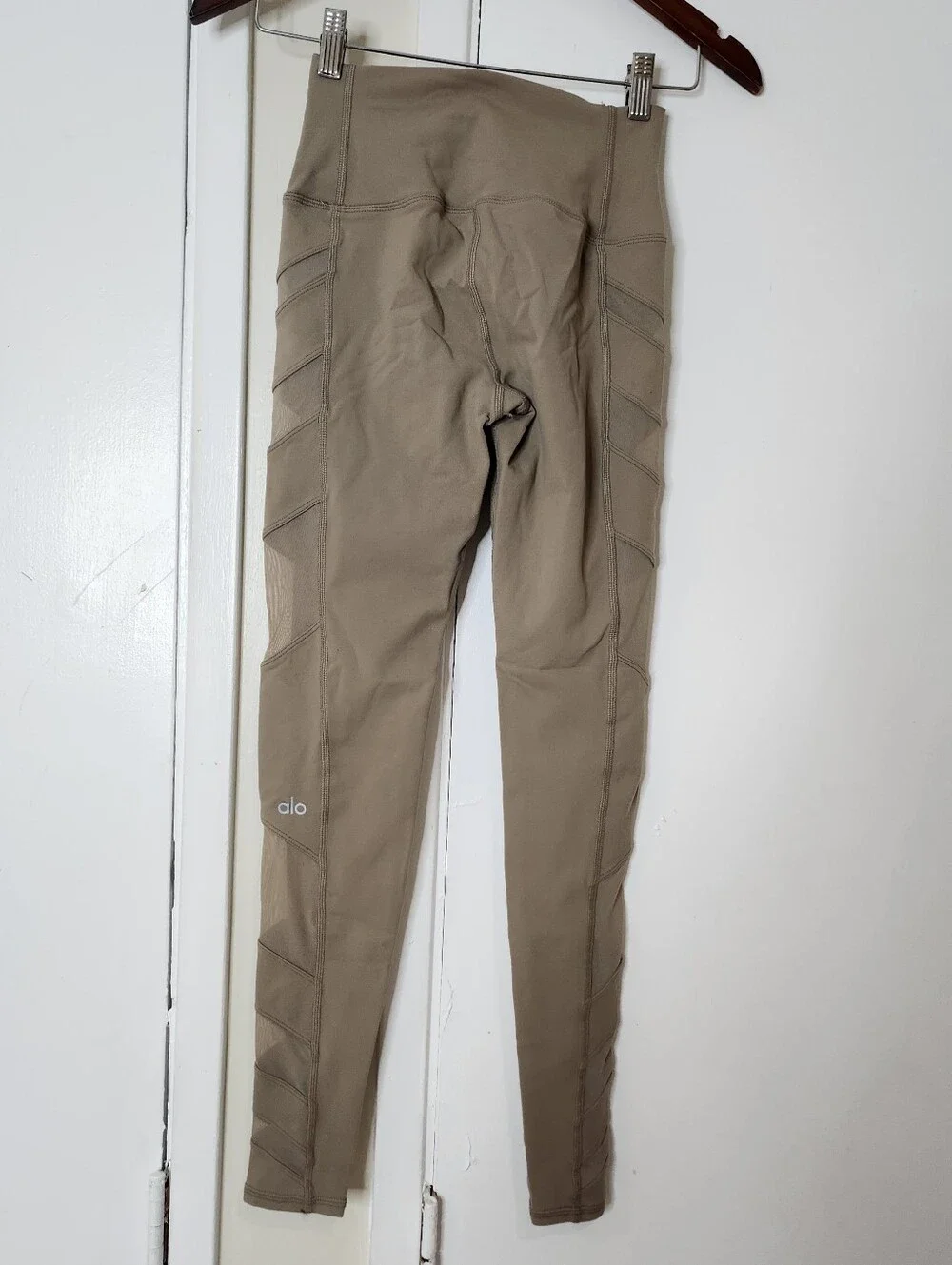 Alo Yoga Tan High Waist Leggings